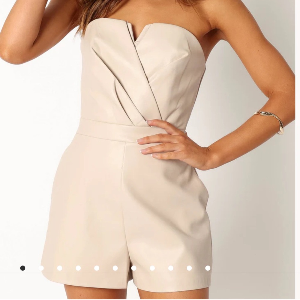 DO+BE Leather Cream Strapless Romper